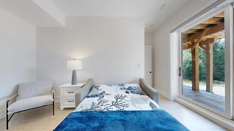 fourth bedroom
